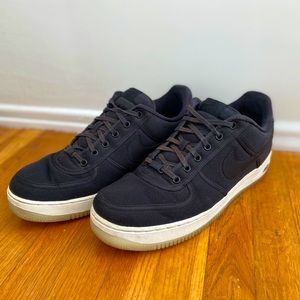 Nike Men Air Force 1 Sneaker